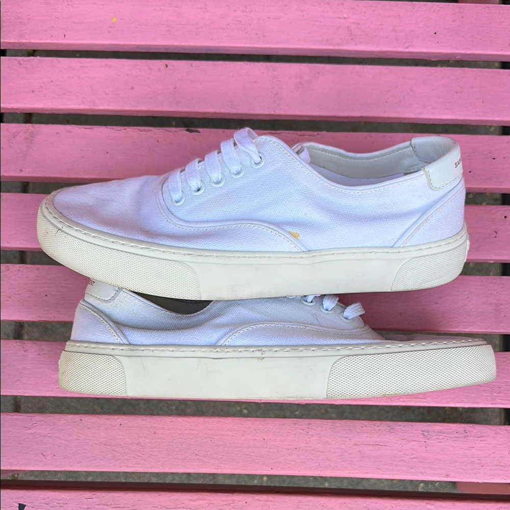 Saint Laurent White Sneakers Classic Canvas Design - Picture 2 of 4